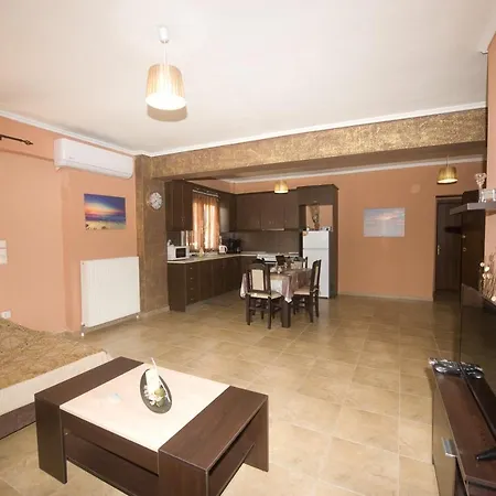 Annas & Konstantinos Apartment *