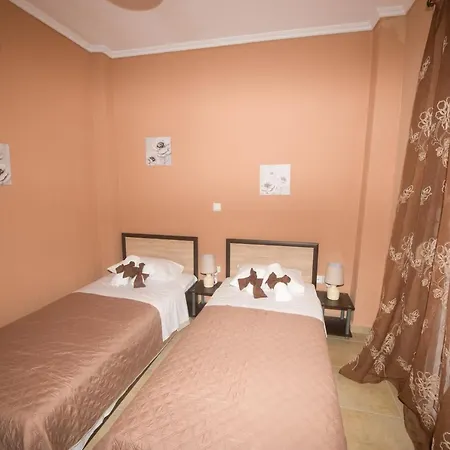 Annas & Konstantinos Apartmán Néoi Epivátai